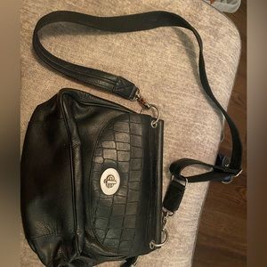 Gun Tote N Mamas purse